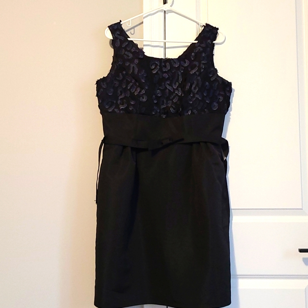 Black Dress worn once, Size 14, Taylor
